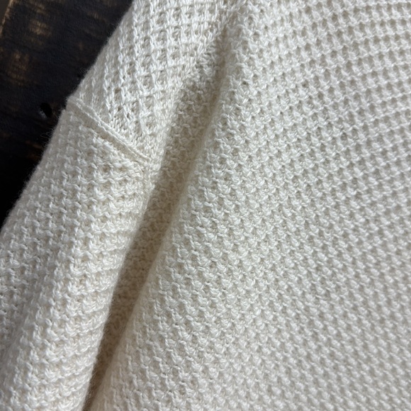 Everlane The Wool Cashmere Waffle Square Crew Neck Sweater - Picture 6 of 9